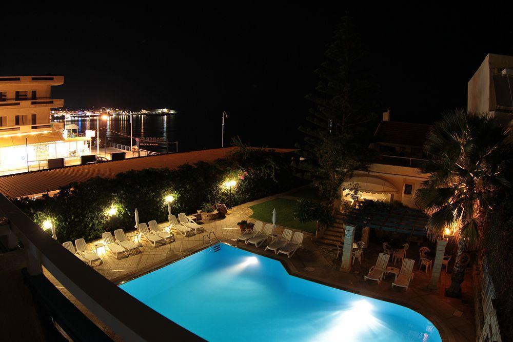 Petra Beach Hotel Hersonissos  Exterior foto